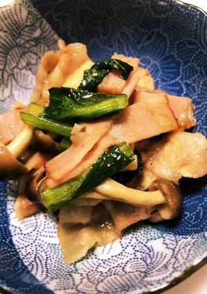 小松菜と豚肉の甘口オイスター醤油炒め-レシピのメイン写真