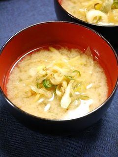 簡単!たっぷり葱生姜のお味噌汁-レシピのメイン写真