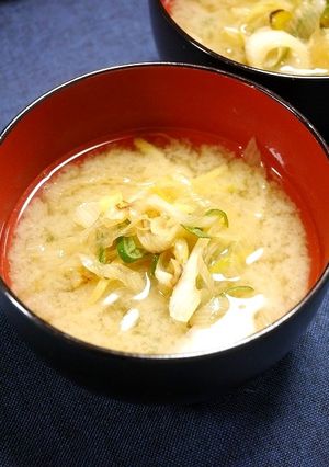 簡単！たっぷり葱生姜のお味噌汁-レシピのメイン写真