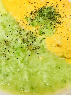 緑のブロッコリーソース☆プレーンオムレツ-レシピのメイン写真