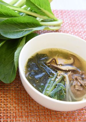 具がいっぱい♪小松菜入りわかめスープ-レシピのメイン写真