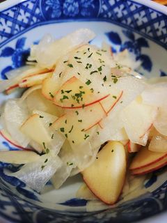 さっぱりりんごと大根のサラダ-レシピのメイン写真