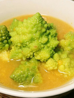 ロマネスコを食べるスープ-レシピのメイン写真