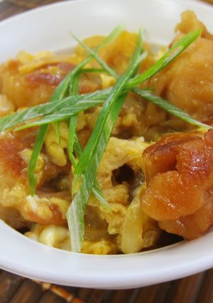 簡単!ガッツリからあげ親子丼-レシピのメイン写真