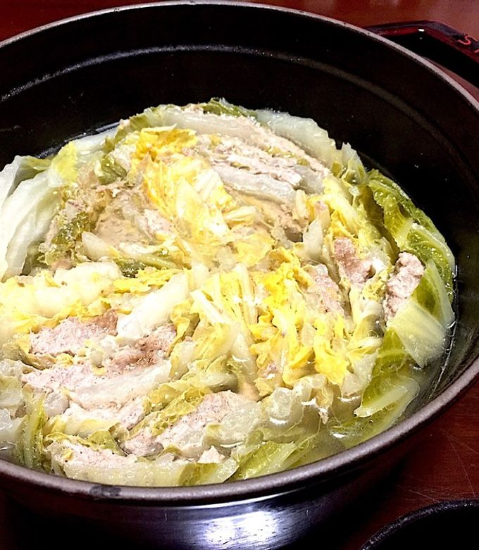 ミルフィーユ鍋 ミルフィーユ鍋】白菜と豚肉で重ねて煮込むだけでカンタンすぎる