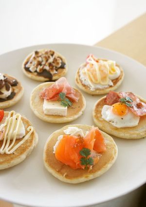 そば粉でブリニ風＊オープンパンケーキ-レシピのメイン写真