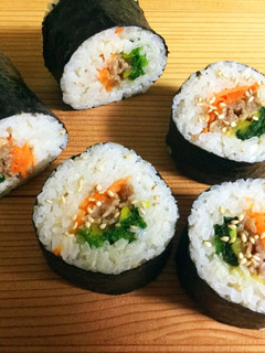 100均容器で、韓国風太巻き キンパプ-レシピのメイン写真