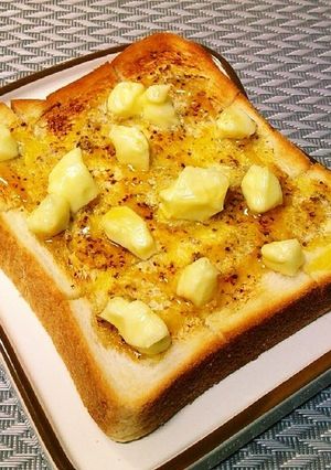 蜂蜜カマンベールトースト-レシピのメイン写真