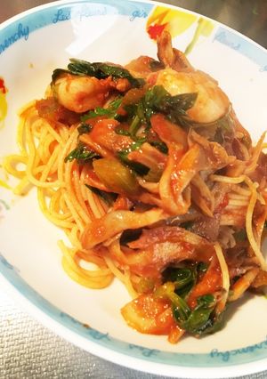 たっぷりのセロリと海老トマトパスタ^_^-レシピのメイン写真