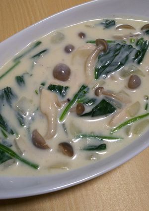 しめじとほうれん草のクリームシチュー-レシピのメイン写真