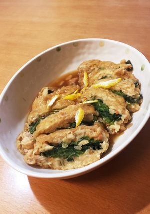 簡単はさむだけ！小松菜と鶏肉の信田サンド-レシピのメイン写真