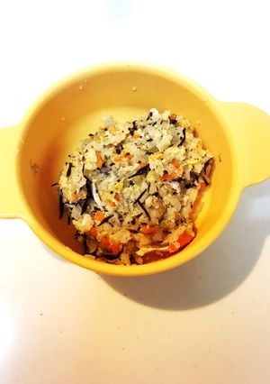 【離乳食後期】野菜たっぷりしらす炒飯-レシピのメイン写真