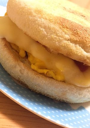 イングリッシュマフィン(たまごチーズ)-レシピのメイン写真