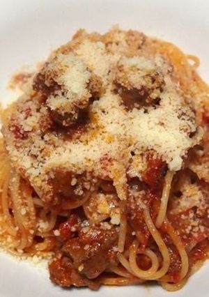 サイコロステーキ（成型肉）でボロネーゼ-レシピのメイン写真