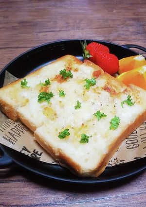 ガリマヨチーズのスティックトースト-レシピのメイン写真