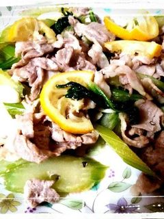 簡単☆豚肉とセロリのレモン炒め♪-レシピのメイン写真