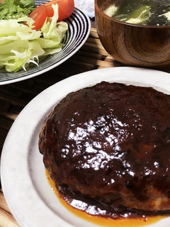 バター香るデミグラスソースハンバーグ-レシピのメイン写真