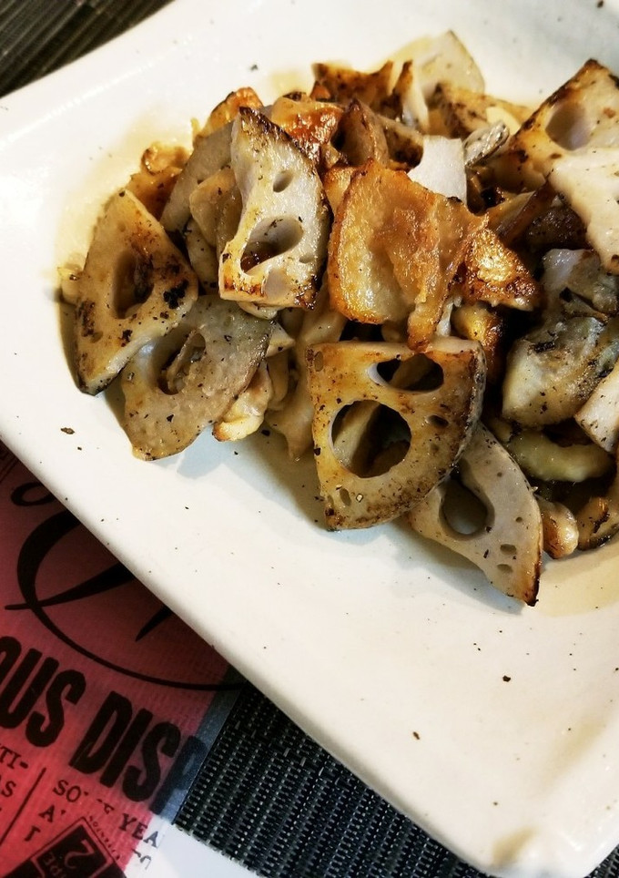 皮付きレンコンと鶏皮の塩炒め-レシピのメイン写真