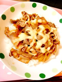 豚味噌チーズ丼*旦那が喜ぶシリーズ-レシピのメイン写真