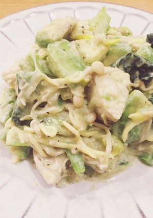 【簡単】糖質0麺でアボカド豆乳パスタ-レシピのメイン写真