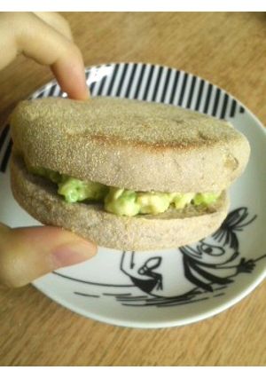 イングリッシュマフィン*アボカドサンド-レシピのメイン写真