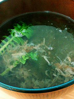 注ぐだけ とろろ昆布とかつお節のお吸い物-レシピのメイン写真