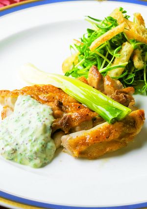 大和肉鶏のソテー　結崎ネブカのソース-レシピのメイン写真