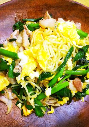 簡単！豚ニラ玉DEごま醤油風味焼きそば♪-レシピのメイン写真