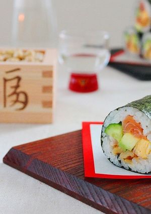 くるみとアボカド・サーモンの恵方巻-レシピのメイン写真