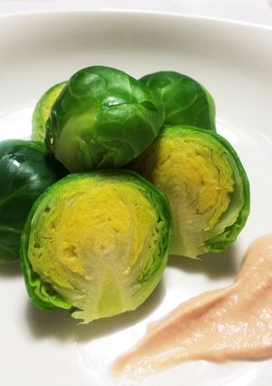 芽キャベツ・オリジナルソース添え-レシピのメイン写真