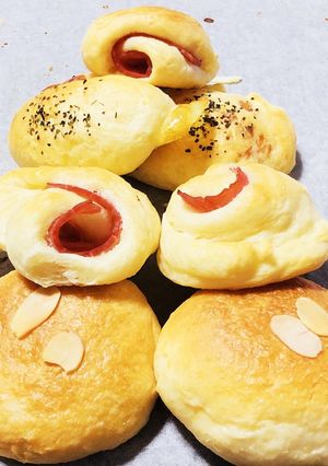何パンにする？手ごねでふんわり万能パン☆-レシピのメイン写真