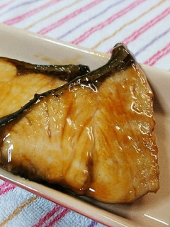 深みのある味!ぶりのオイスター照り焼き-レシピのメイン写真