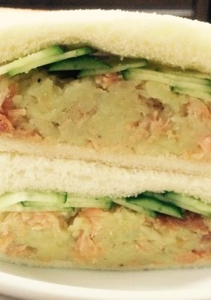 簡単！塩鮭リメイク鮭ポテトサンド-レシピのメイン写真