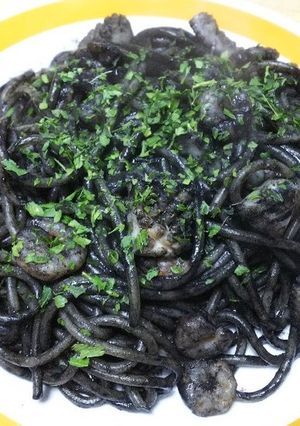 アンチョビ入りイカスミ海鮮パスタ-レシピのメイン写真