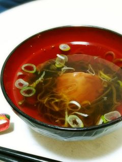 昆布の佃煮&梅干しで即席お吸い物-レシピのメイン写真