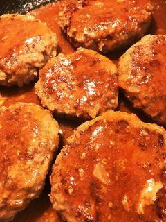 簡単甘めソースの煮込みハンバーグ-レシピのメイン写真