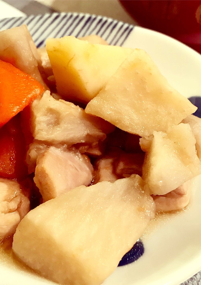 里芋と鶏肉と人参の煮物-レシピのメイン写真