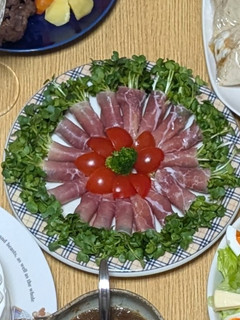材料2つ!おしゃれな生ハムのカイワレ巻き-レシピのメイン写真