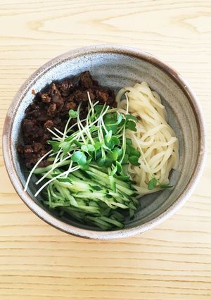 稲庭うどんで作る北京風炸醤麺-レシピのメイン写真