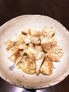 簡単♬鶏むね肉のレモンペッパー焼き-レシピのメイン写真