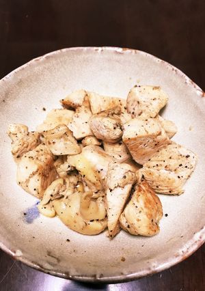 簡単♬鶏むね肉のレモンペッパー焼き-レシピのメイン写真