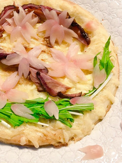 岩下の新生姜と焼き豚で「サクラピザ」-レシピのメイン写真