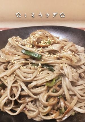 ゴマ油と麺つゆで♪パパっと蕎麦の焼きそば-レシピのメイン写真