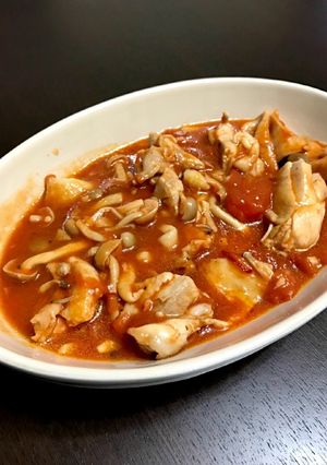 鶏ももとしめじのトマト煮込み-レシピのメイン写真