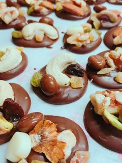 バレンタイン 簡単♡綺麗なメダルチョコ-レシピのメイン写真