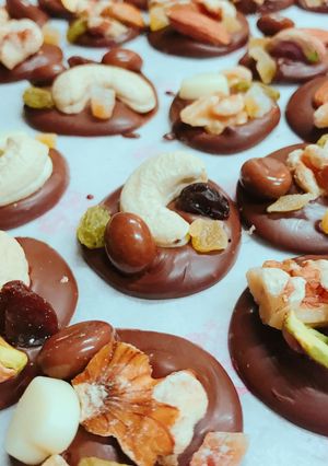 バレンタイン 簡単♡綺麗なメダルチョコ-レシピのメイン写真