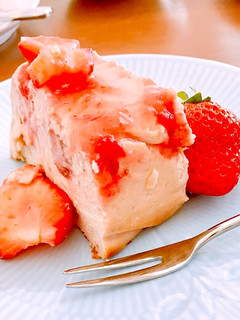 しっとり濃厚♡あまおう苺のチーズテリーヌ-レシピのメイン写真