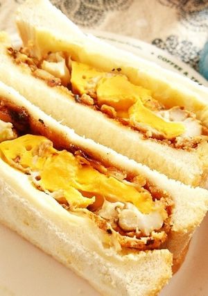 玉子とひき肉のテリヤキ☆ホットサンド-レシピのメイン写真