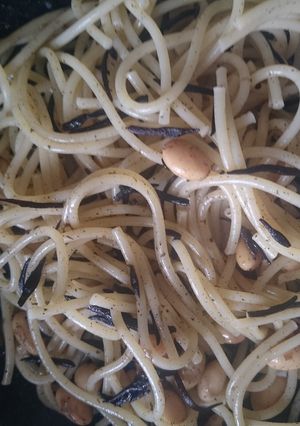 大豆だけのひじき煮とゆかりのパスタ-レシピのメイン写真