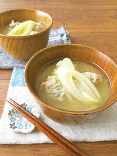 ほっこり♪長ねぎと生姜団子の味噌汁-レシピのメイン写真
